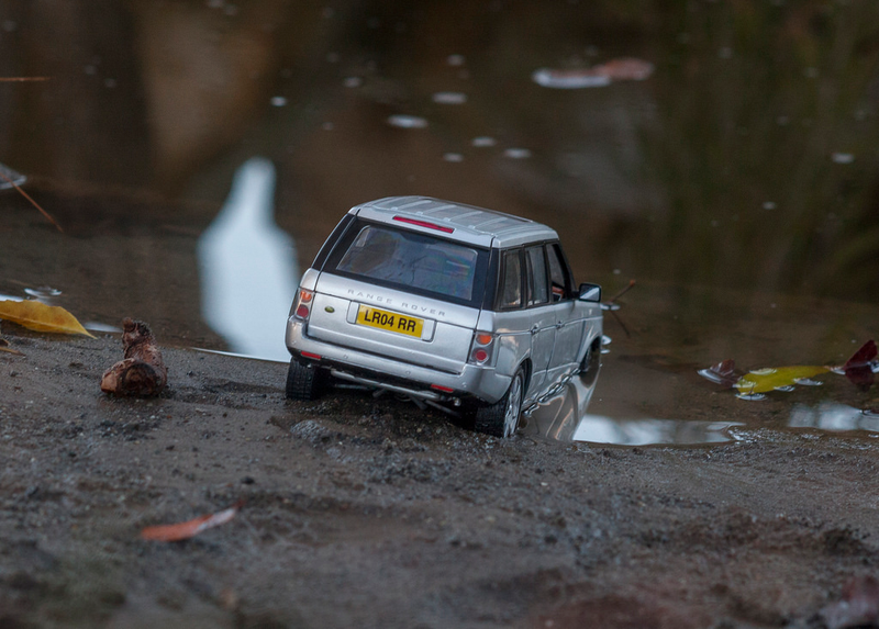 Illustration for article titled LaLD Car Week: Range Rover L322 by Ertl